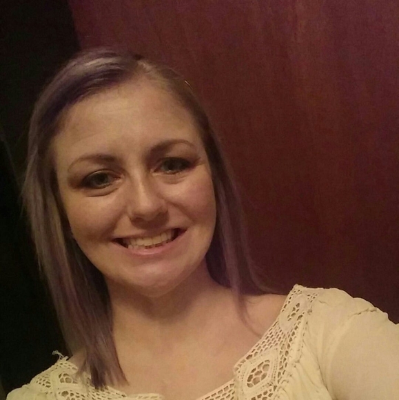 Meet your Posher, Jess - Picture 1 of 1